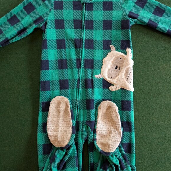 Bundle of Carter's Boy's Full-zip, Fleece, Footed Pajamas 5T 💙 - Picture 6 of 11